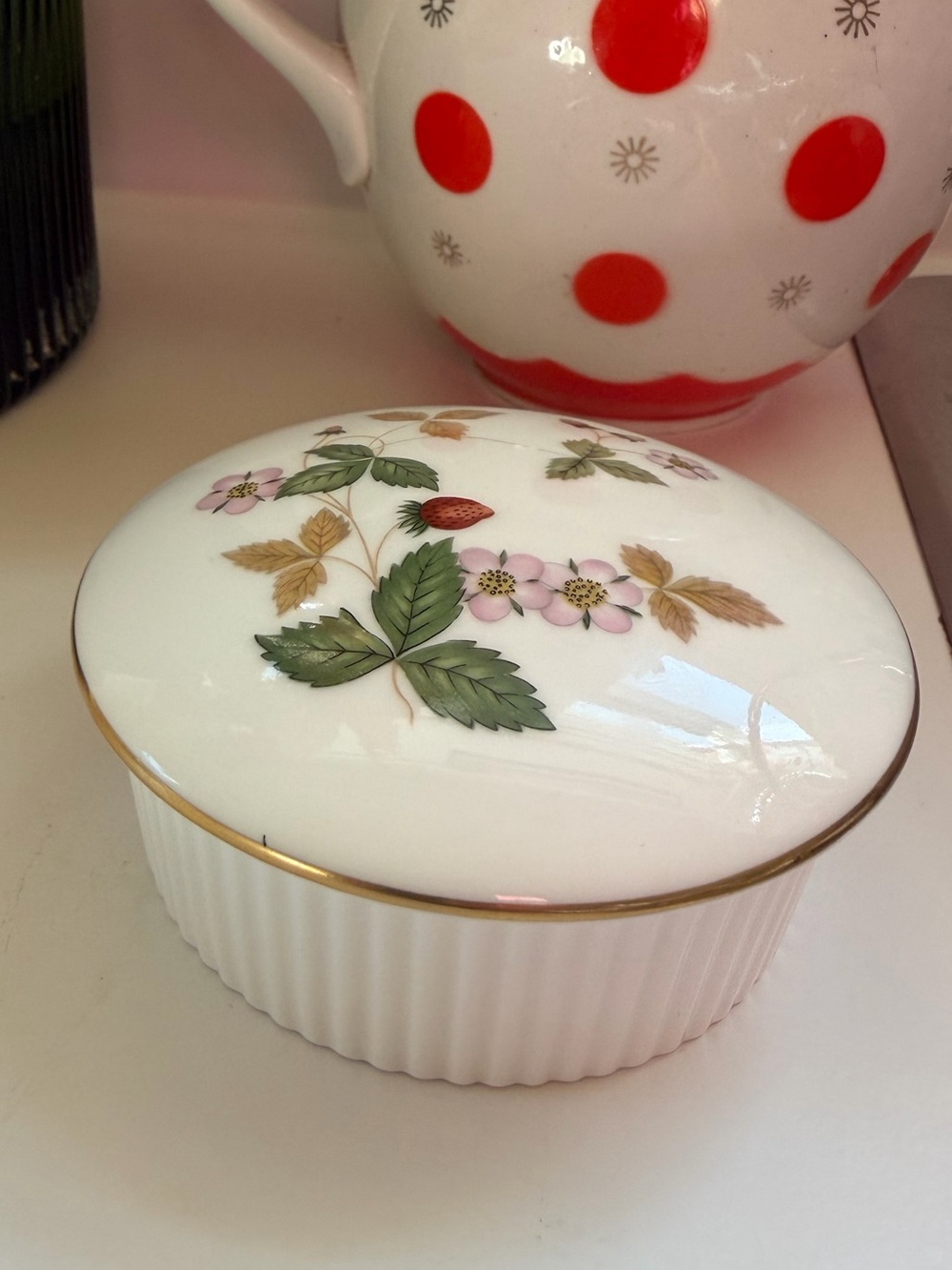 Vintage Wedgwood Wild Strawberry Trinket